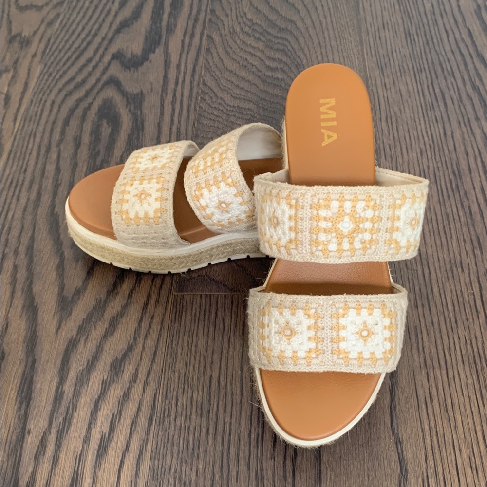 Mia sandals - Picture 4 of 4